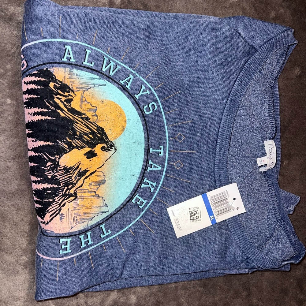 Women - XL - Long Sleeve